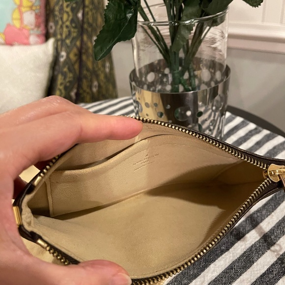 Louis Vuitton Milla Clutch - Picture 8 of 12